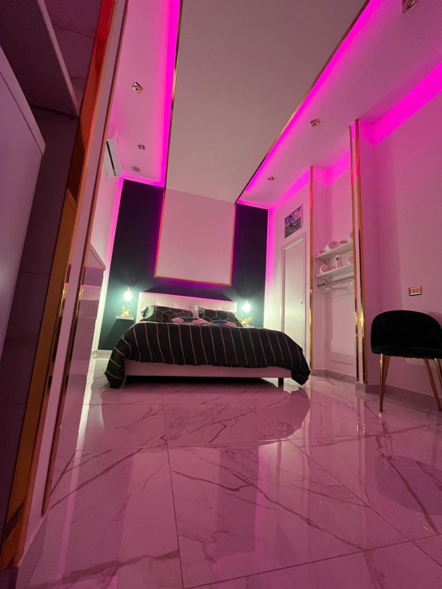 ナポリRegina Houseアパートメント エクステリア 写真