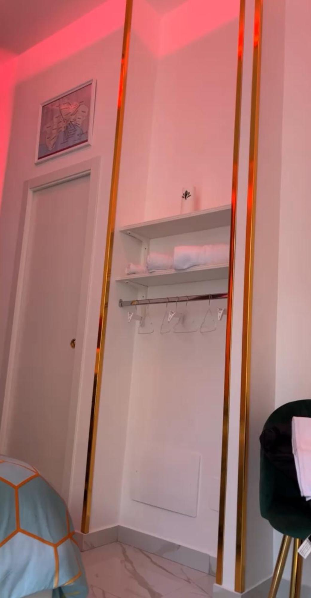 ナポリRegina Houseアパートメント エクステリア 写真